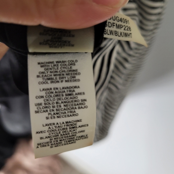 Guess women's black and white striped dress - Picture 8 of 10